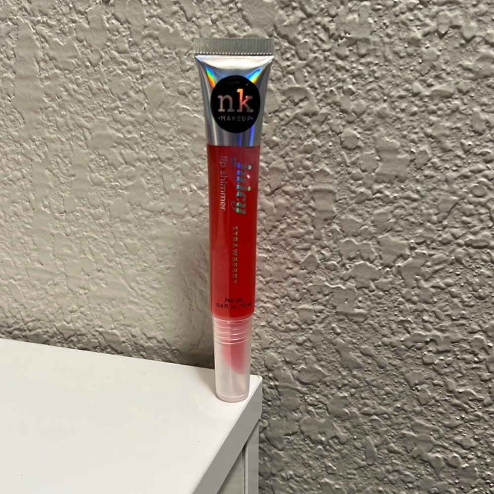 NK Juicy Lip Shimmer